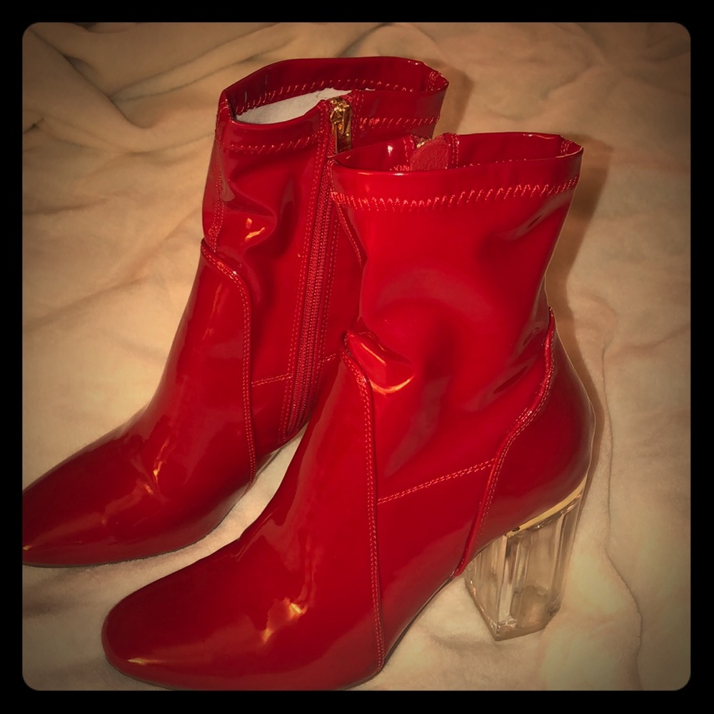 I’ve loved these shoes but they’re too big.